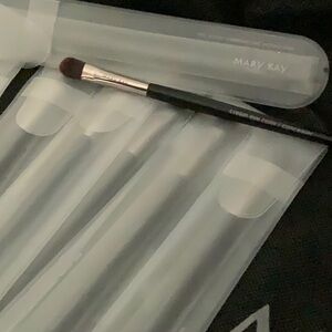 Mary Kay Eye Color Brush with Black Handle